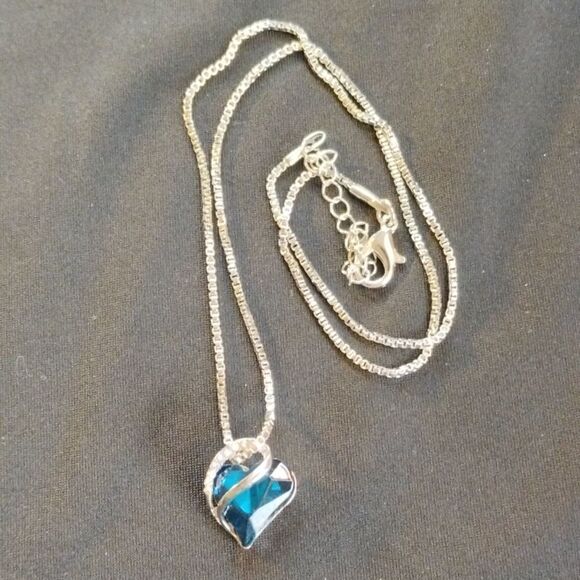 Heart Necklace with Crystal Pendant - Picture 4 of 4